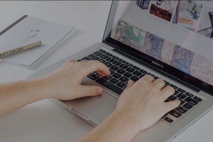 5 Laptop Murah yang Cocok untuk Mahasiswa, Spesifikasinya Oke Banget!
