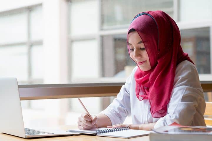 8 Perbedaan antara SMA dan Kuliah -blog-4