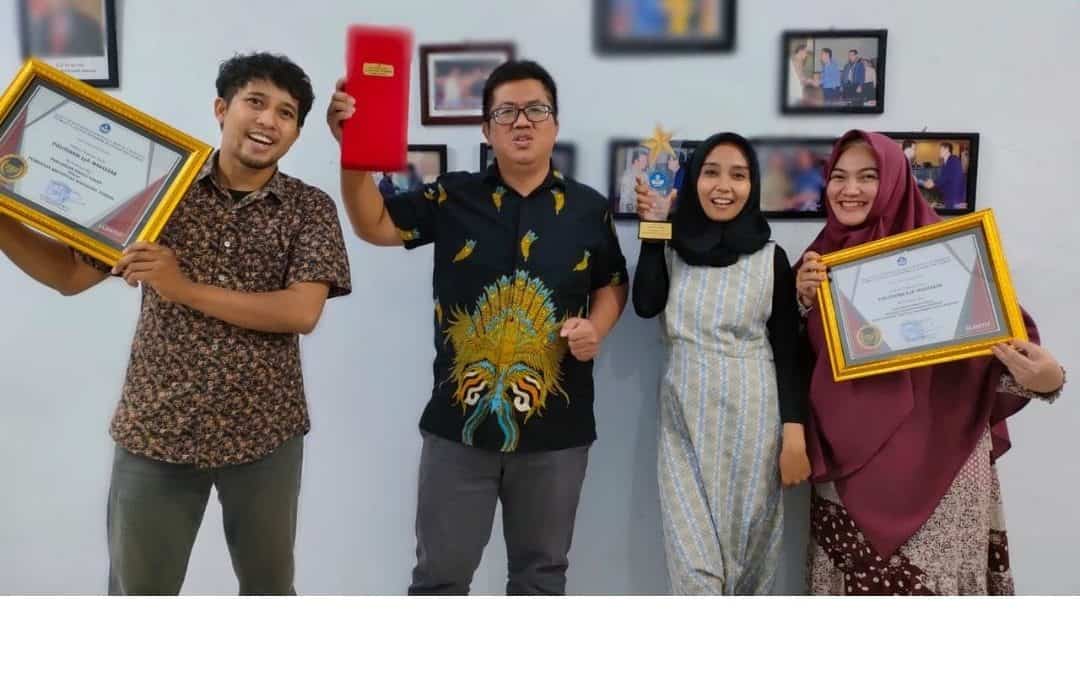 Penerimaan Penghargaan untuk Politeknik LP3I Makassar Blog1