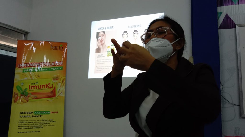 Beauty and Handsome Class  bersama LP3I Majalengka dan Sari Ayu Marthatilaar-blog2